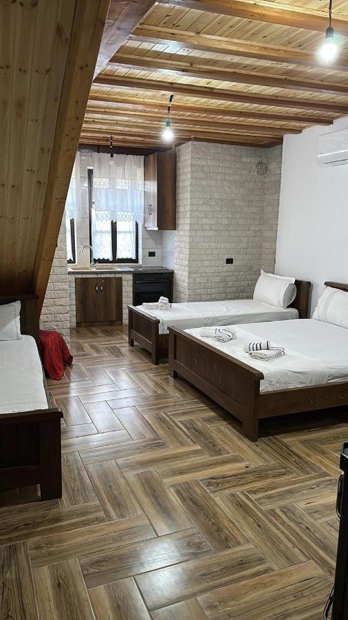 Guest House Iljesa Berat Exterior photo