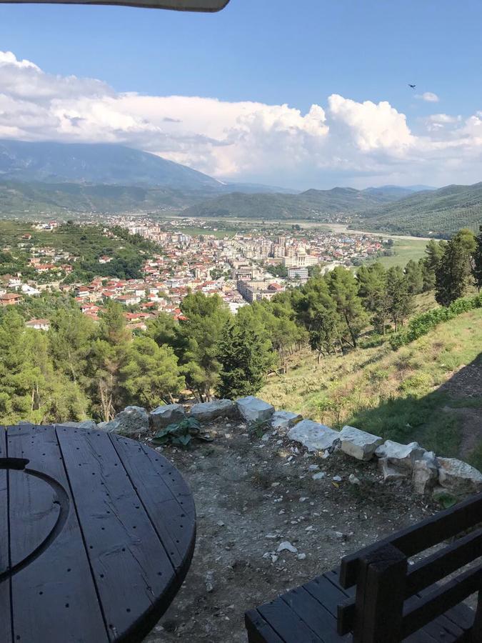 Guest House Iljesa Berat Exterior photo