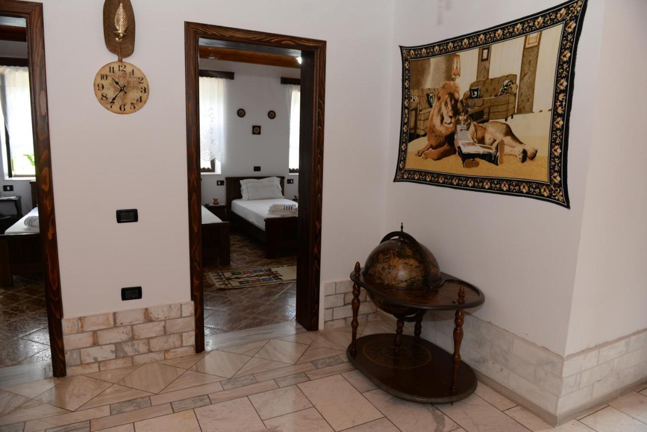 Guest House Iljesa Berat Exterior photo