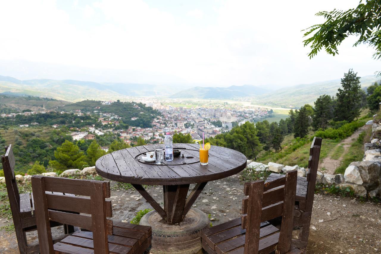Guest House Iljesa Berat Exterior photo