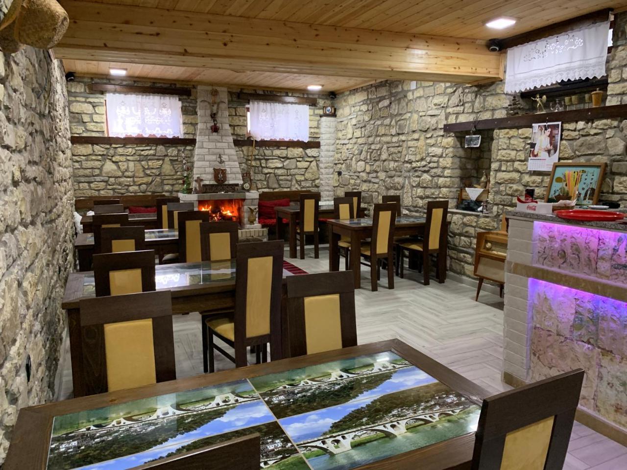 Guest House Iljesa Berat Exterior photo